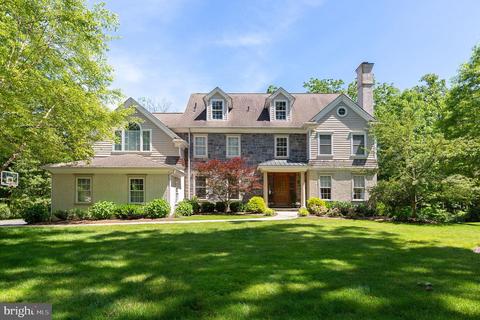 340 Oakwood Ln, Devon, PA 19333 photo 1