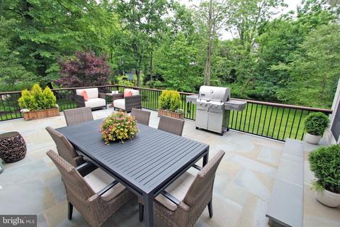340 Oakwood Ln, Devon, PA 19333 photo 47