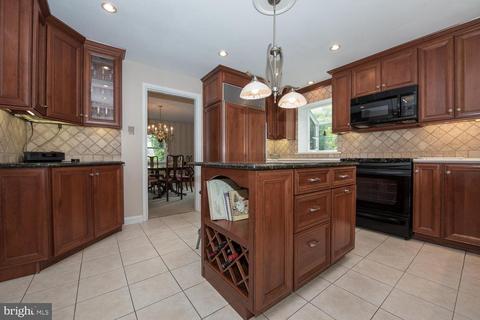 223 Devon Blvd, Devon, PA 19333 photo 13