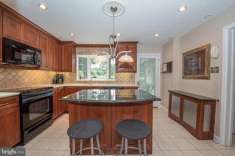 223 Devon Blvd, Devon, PA 19333 photo 15