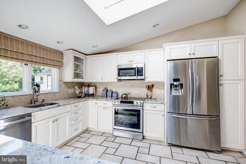 307 Upper Gulph Rd, Strafford, PA 19087 photo 8