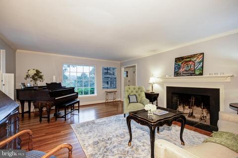135 Colket Ln, Devon, PA 19333 photo 4