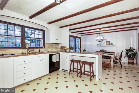 135 Colket Ln, Devon, PA 19333 photo 8