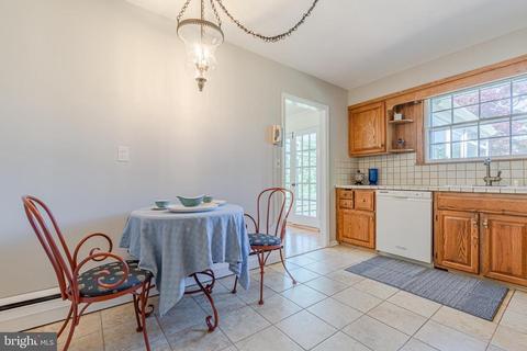 672 Wallace Dr, Wayne, PA 19087 photo 10