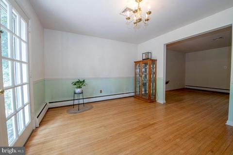 686 Vassar Rd, Wayne, PA 19087 photo 10