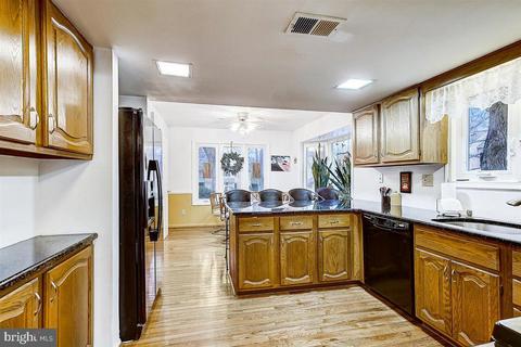 13 Treaty Dr, Chesterbrook, PA 19087 photo 9