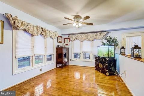 13 Treaty Dr, Chesterbrook, PA 19087 photo 10