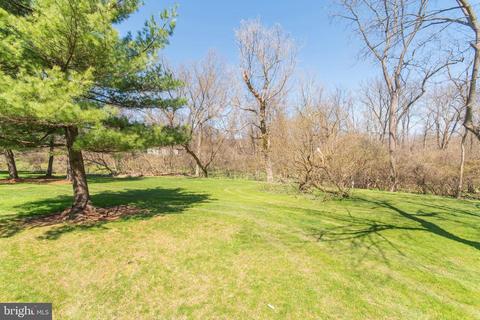 262 Valley Stream Ln, Chesterbrook, PA 19087 photo 3