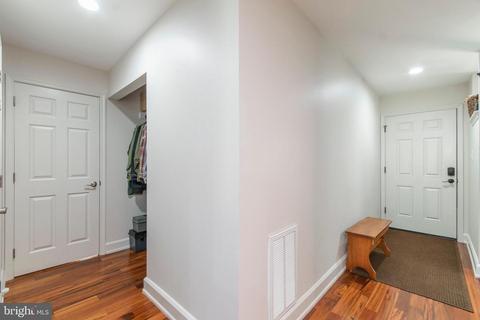 262 Valley Stream Ln, Chesterbrook, PA 19087 photo 5