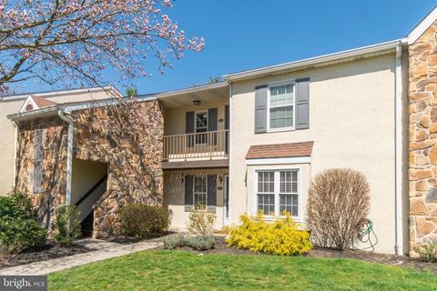 262 Valley Stream Ln, Chesterbrook, PA 19087 photo 2