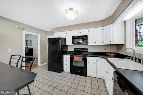 683 Wallace Dr, Wayne, PA 19087 photo 14