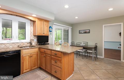 754 Worthington Rd, Wayne, PA 19087 photo 8