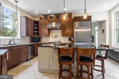 324 S Waterloo Rd, Devon, PA 19333 photo 22