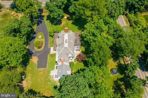 324 S Waterloo Rd, Devon, PA 19333 photo 3