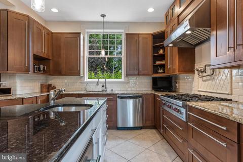 324 S Waterloo Rd, Devon, PA 19333 photo 24