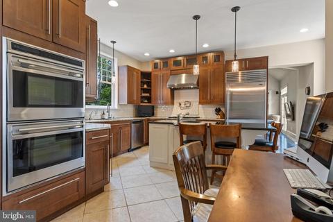 324 S Waterloo Rd, Devon, PA 19333 photo 23