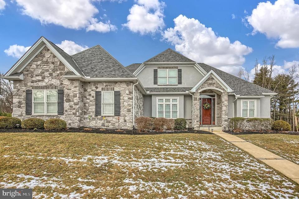 6514 Plowman Rdg, Harrisburg, PA 17112 43 Photos MLS PADA118290