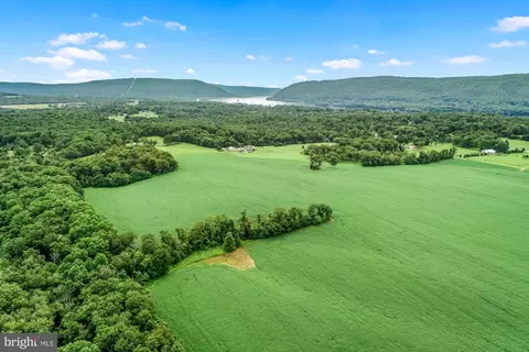 1317 Red Hill Rd, Dauphin, PA 17018