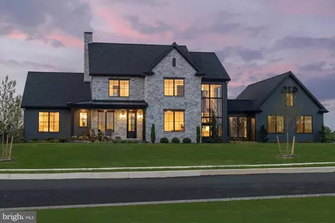 100 Jillian Way, Hummelstown, PA 17036