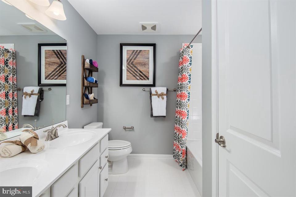  3205 Vanessa Dr, Harrisburg, PA 17112 photo 8