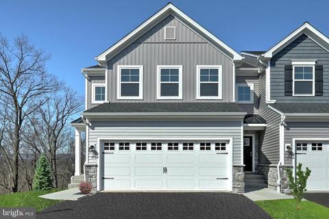 112 Emma Cir, Harrisburg, PA 17112