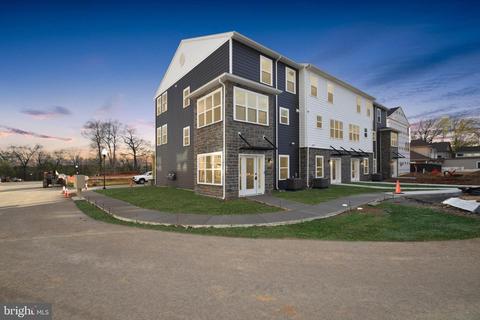154 High Pointe Dr #21, Hummelstown, PA 17036