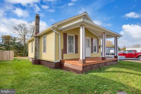 569 2nd St, Highspire, PA 17034