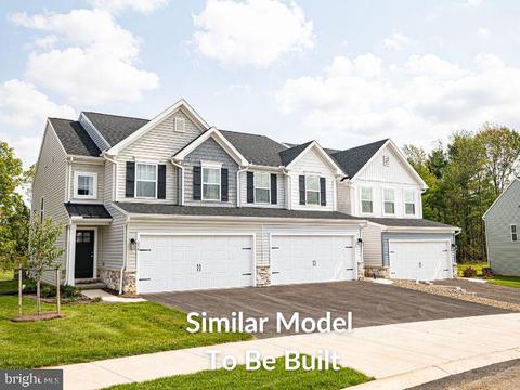 114 Emma Cir, Harrisburg, PA 17112