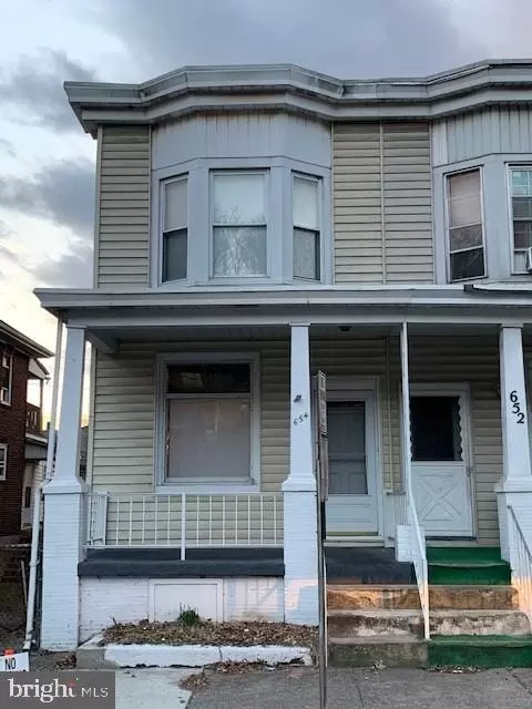 654 S 2nd St, Steelton, PA 17113
