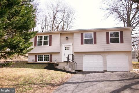 151 Lumber St, Highspire, PA 17034