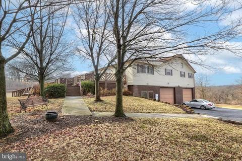 740 Knight Dr, Harrisburg, PA 17111