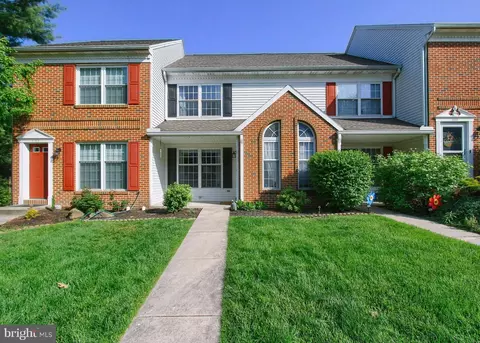 2140 Saint Clair Ct, Harrisburg, PA 17110