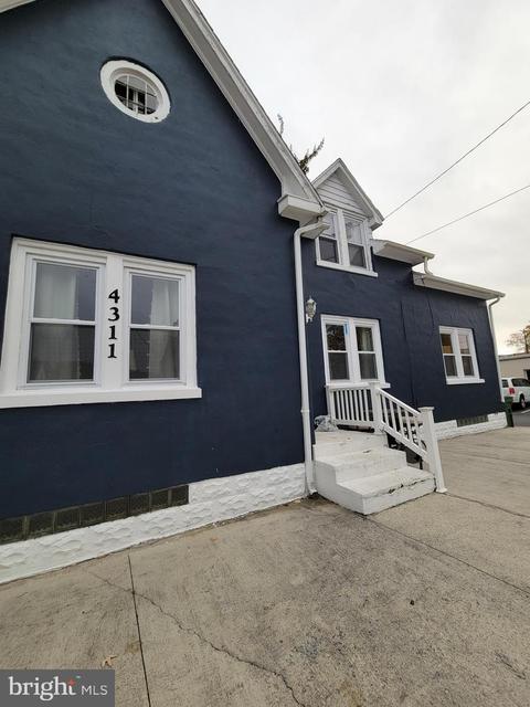 4311 N 6th St, Harrisburg, PA 17110