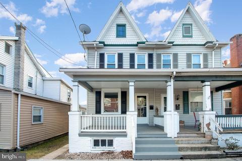 121 2nd St, Highspire, PA 17034