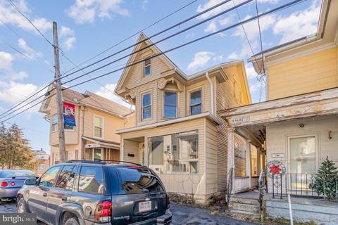 206 W Market St, Williamstown, PA 17098