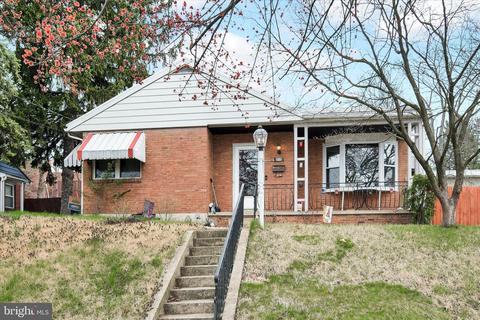 215 S 7th St, Harrisburg, PA 17113