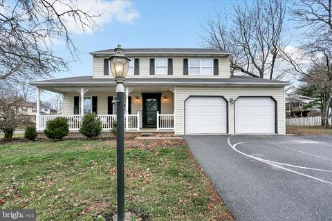 398 Timber Ln, Harrisburg, PA 17112