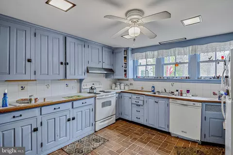 1451 Stackpole Ln, Dauphin, PA 17018 photo 8