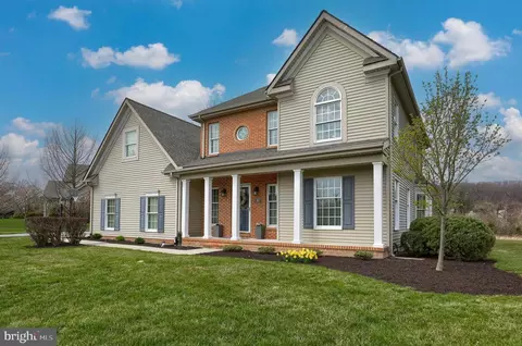 41 Penzance Rd, Hershey, PA 17033