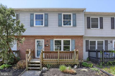564 S 2nd St, Steelton, PA 17113