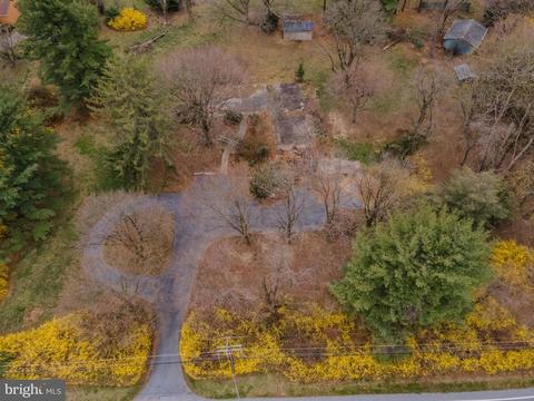 2020 Crums Mill Rd, Harrisburg, PA 17110