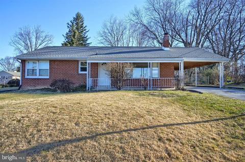 1152 Loop Dr, Harrisburg, PA 17112