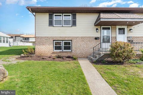 2069 Lexington Ave, Middletown, PA 17057