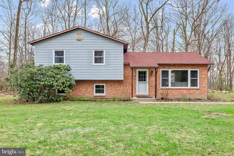 4735 Ridge Rd, Elizabethtown, PA 17022