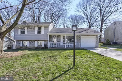 5551 Edsel St, Harrisburg, PA 17109