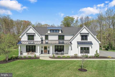 7166 Sterling Rd, Harrisburg, PA 17112