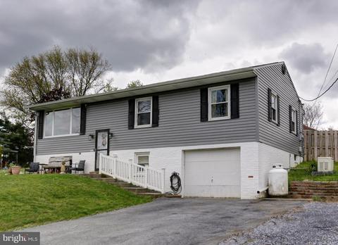 7935 Rider Ln, Hummelstown, PA 17036