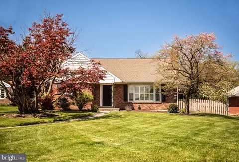 7 W Governor Rd, Hershey, PA 17033