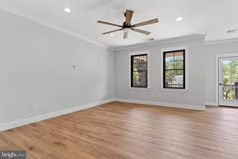 Living - 207 Maple Ave, Hershey, PA 17033 photo 6 of 7