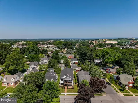 View/Area - 207 Maple Ave, Hershey, PA 17033 photo 5 of 7